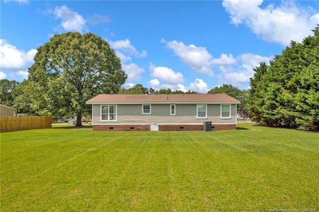 6131 Twiggs Ct, Hope Mills, NC 28348 - rear view of house with crawl space and central AC