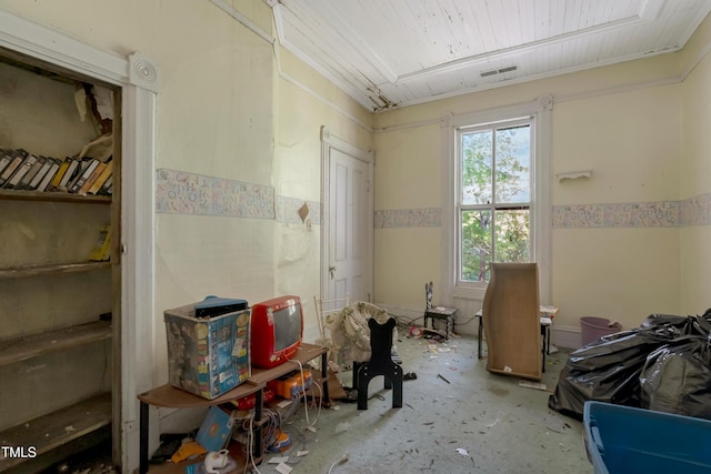 903 Nicholas St, Henderson, NC 27536 - view of miscellaneous room
