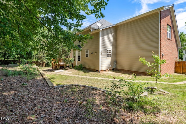 203 Worsham Dr, Chapel Hill, NC 27516 - rear view of property with a wooden deck and crawl space