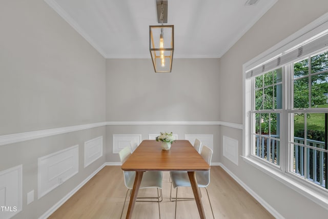 113 Feezor Ct, Clayton, NC 27527 - dining area featuring light wood-style floors and ornamental molding