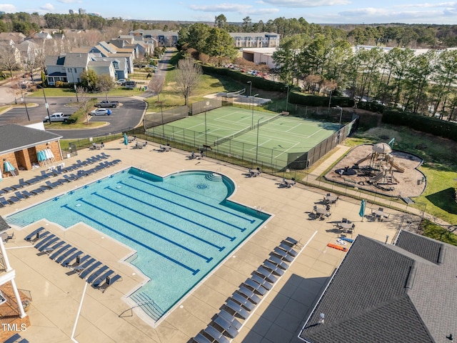 808 Historian St, Raleigh, NC 27603 - community pool with a tennis court