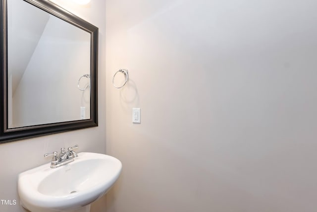2808 Carter Finley Pl, Raleigh, NC 27606 - bathroom featuring a sink