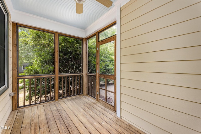 2201 Karns Pl, Raleigh, NC 27614 - unfurnished sunroom featuring a ceiling fan