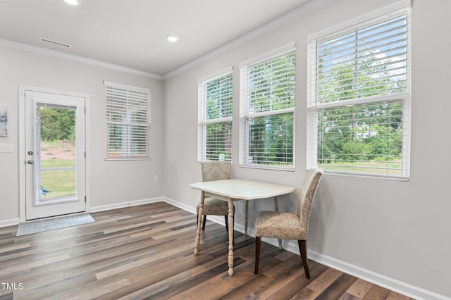 1615 Emory Ridge Way, Wake Forest, NC 27587 - dining space featuring wood finished floors, baseboards, ornamental molding, and recessed lighting