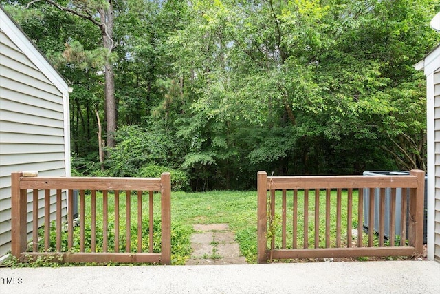 134 Luxon Pl, Cary, NC 27513 - view of grassy yard