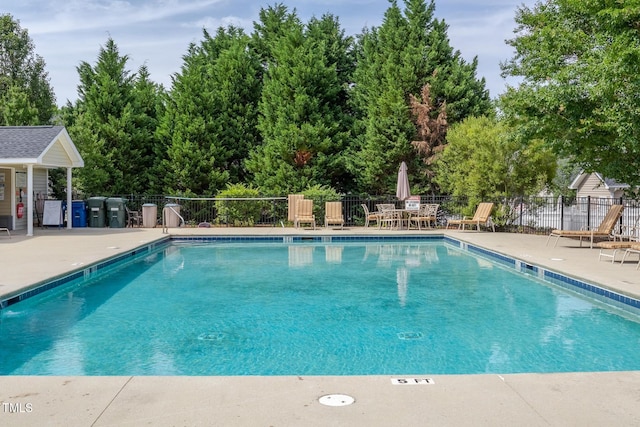 2513 Asher View Ct, Raleigh, NC 27606 - community pool with a patio