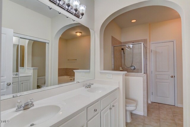 5113 Lady Of The Lake Dr, Raleigh, NC 27612 - photo 15