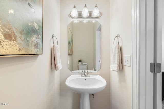 2628 Hunters Meadow Ln, Raleigh, NC 27606 - view of half bath