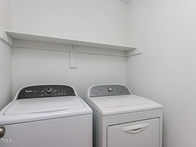313 Hardwick Dr, Durham, NC 27713 - laundry area with independent washer and dryer
