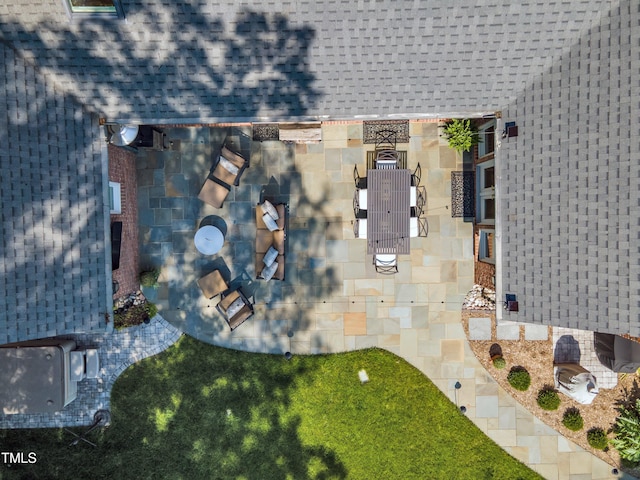 801 Pinehurst Dr, Chapel Hill, NC 27517 - drone / aerial view