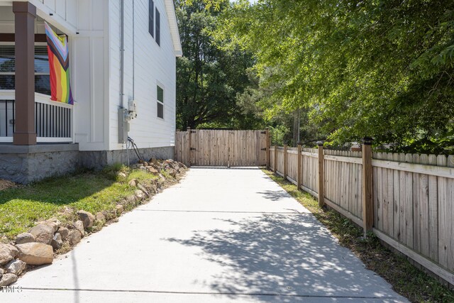 2805 Fayetteville St, Durham, NC 27707 - view of patio / terrace