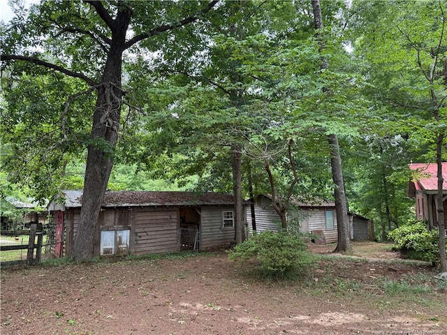 467 Deep River Rd, Sanford, NC 27330 - view of front facade featuring an outbuilding