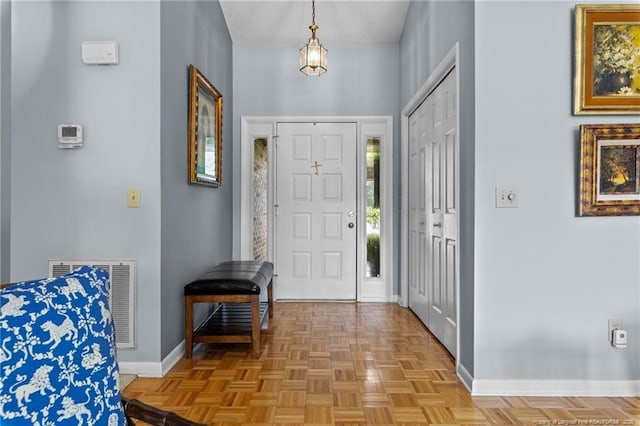 116 Fox Run Ct, West End, NC 27376 - entryway featuring baseboards