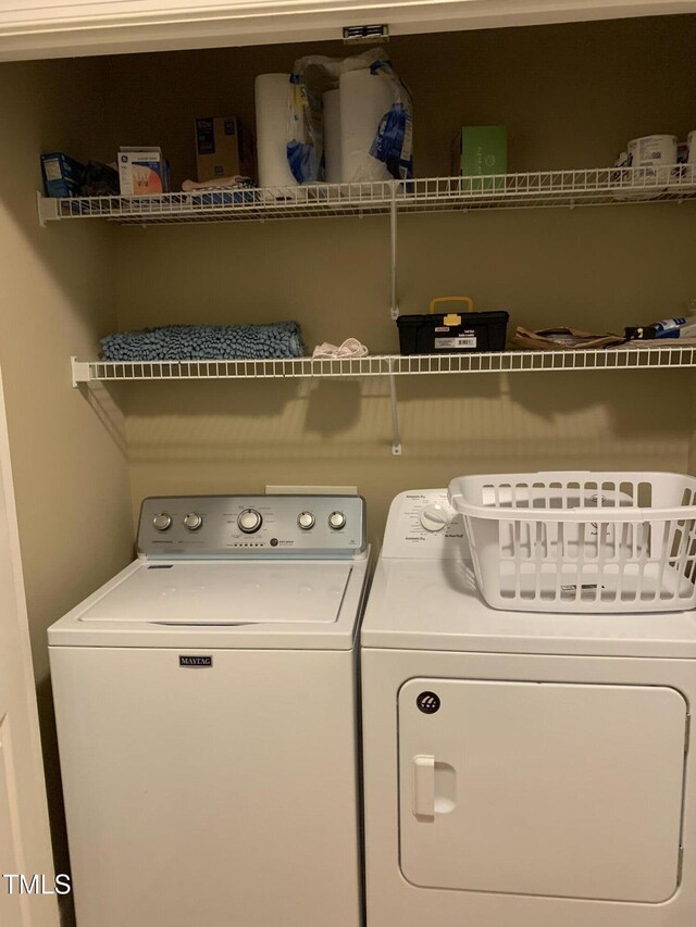352 Riverstone Dr, Clayton, NC 27527 - washroom with washing machine and clothes dryer
