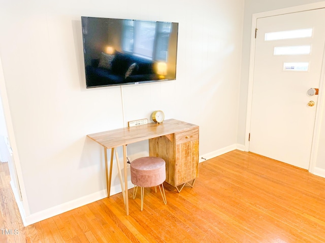 2907 University Dr, Durham, NC 27707 - foyer entrance featuring wood finished floors and baseboards