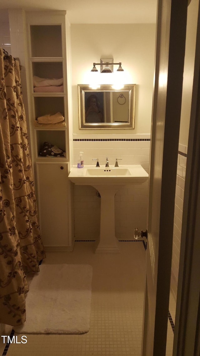 2236 The Cir, Raleigh, NC 27608 - view of bathroom