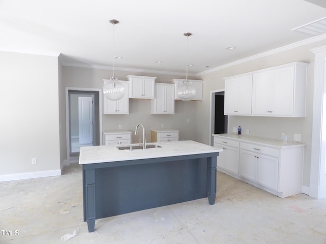 788 Shade Tree Rd, Benson, NC 27504 - kitchen featuring a sink, a center island with sink, white cabinetry, crown molding, and baseboards