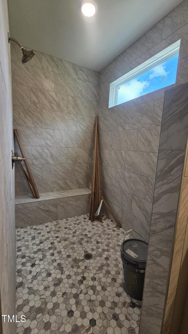 109 Drew St, Louisburg, NC 27549 - bathroom featuring a tile shower