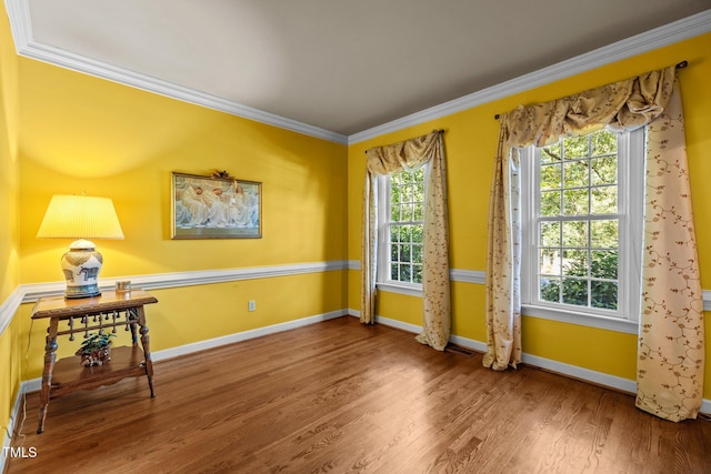 1 Gatesway Ct, Durham, NC 27707 - sitting room with crown molding and wood finished floors