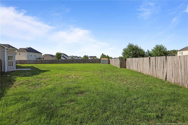 254 Blackhawk Ln, Raeford, NC 28376 - view of yard