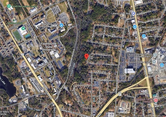 245 Windsor Dr, Fayetteville, NC 28301 - photo 2