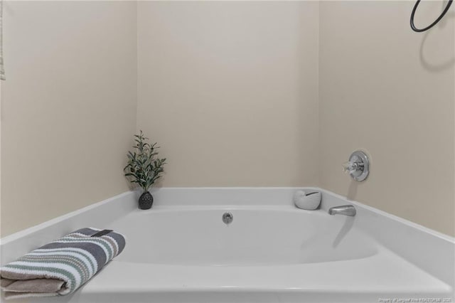 926 Foxhunt Ln, Fayetteville, NC 28314 - full bathroom featuring a tub to relax in