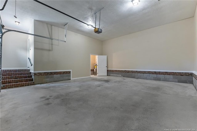 926 Foxhunt Ln, Fayetteville, NC 28314 - garage with a garage door opener