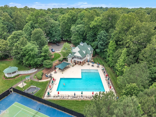 522 N Scotswood Blvd, Hillsborough, NC 27278 - aerial view of a heavily wooded area and a pool