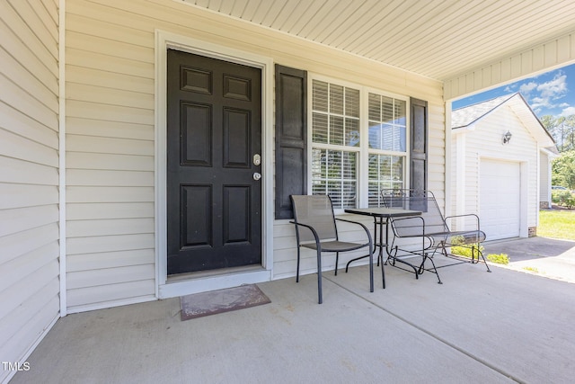 6 N Carolina Ave, Benson, NC 27504 - view of exterior entry with a porch