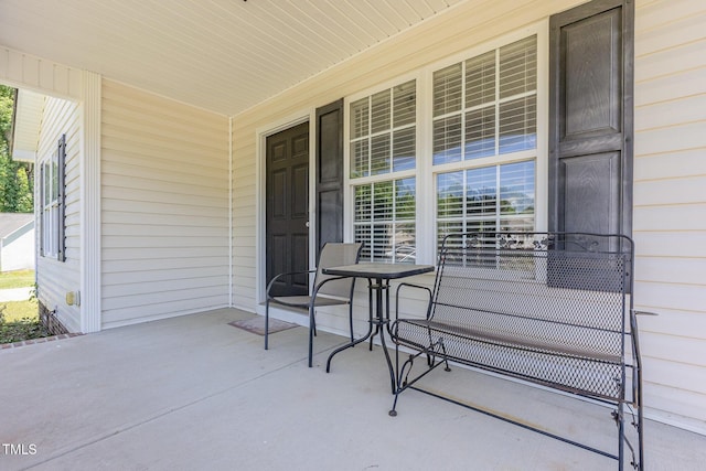 6 N Carolina Ave, Benson, NC 27504 - view of porch