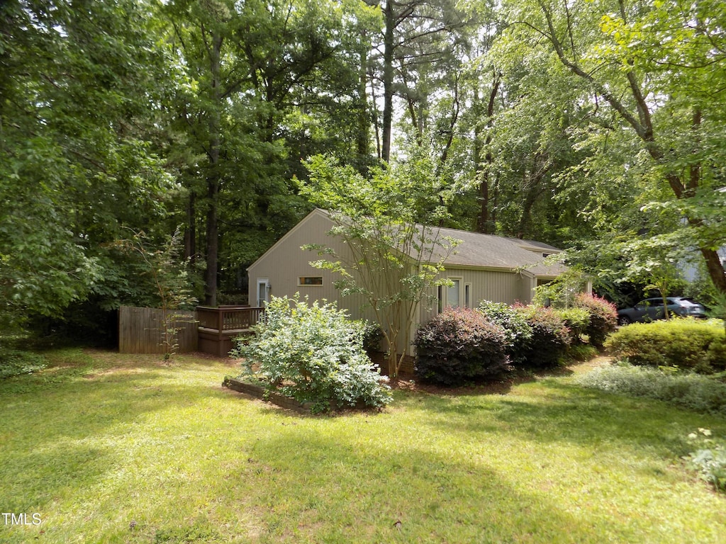 101 Solway Ct, Cary, NC 27511 - view of green lawn