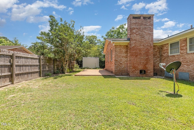 1304 Park Ave, Dunn, NC 28334 - view of yard with a patio