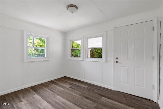 2085 Enon Rd, Oxford, NC 27565 - foyer entrance with dark wood-style flooring and baseboards