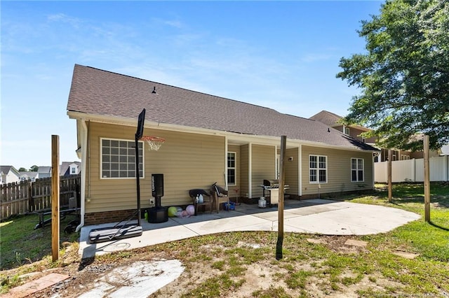 1517 Seabiscuit Dr, Parkton, NC 28371 - back of property with a patio