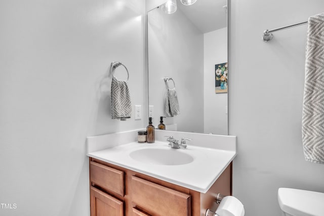 537 Hobkirks Pl, Durham, NC 27704 - bathroom with toilet and vanity