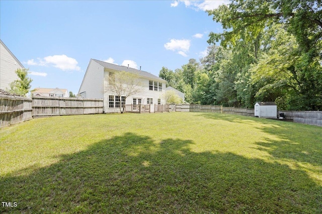 4805 Castle Crest Ct, Raleigh, NC 27616 - view of yard