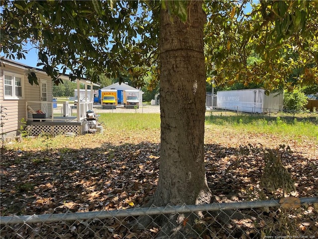 9881 Mccoll Rd, Laurinburg, NC 28352 - view of yard
