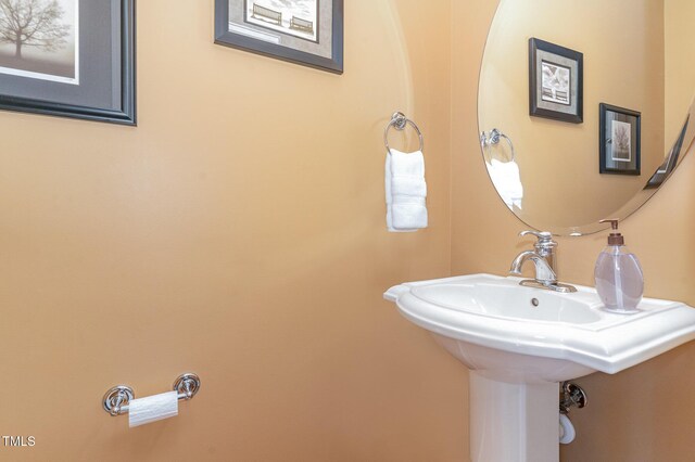 227 Kenmont Dr, Holly Springs, NC 27540 - photo 15