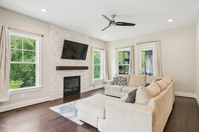 421 Gilpin Way, Cary, NC 27519 - living room featuring healthy amount of natural light, dark wood-type flooring, baseboards, ceiling fan, and recessed lighting