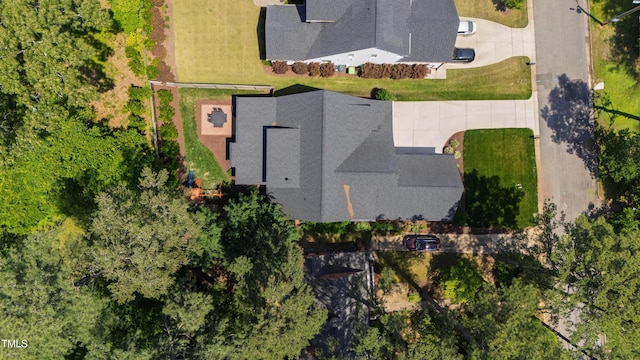 911 Canterbury Rd, Raleigh, NC 27607 - drone / aerial view