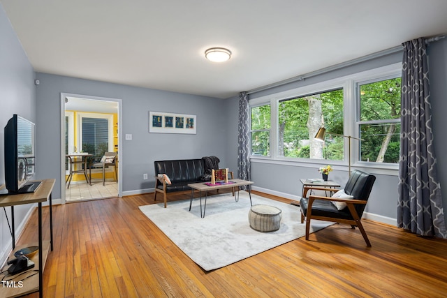 418 Ridgefield Rd, Chapel Hill, NC 27517 - living area featuring wood-type flooring and baseboards
