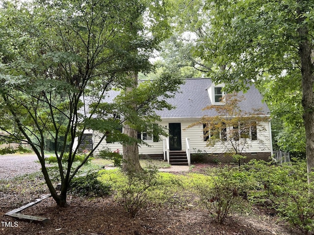 108 W Marsha Gayle Ct, Fuquay Varina, NC 27526 - view of front of house with crawl space and a shingled roof
