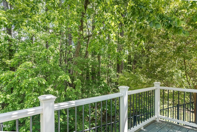 6 Beaver Creek Ln, Durham, NC 27703 - view of deck
