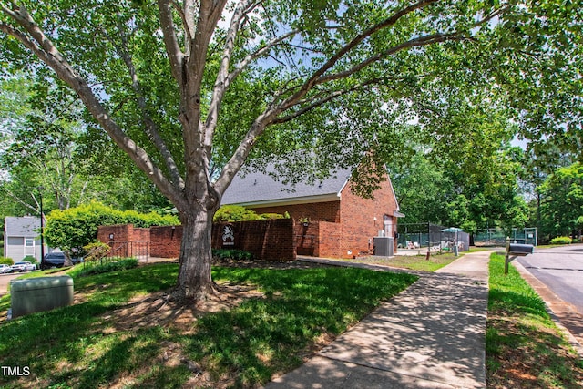 407 Gooseneck Dr Unit B1, Cary, NC 27513 - view of yard