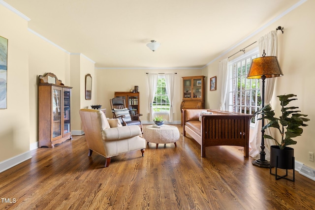 816 Miller Rd, Hillsborough, NC 27278 - living room with ornamental molding, wood finished floors, and baseboards
