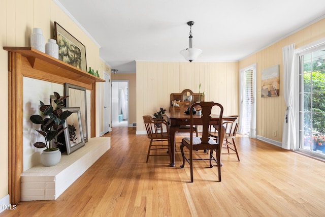 816 Miller Rd, Hillsborough, NC 27278 - dining area with ornamental molding, light wood-type flooring, and baseboards