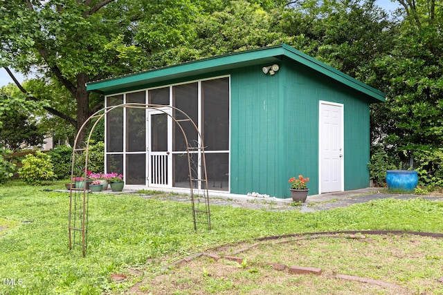 816 Miller Rd, Hillsborough, NC 27278 - view of outdoor structure with a sunroom