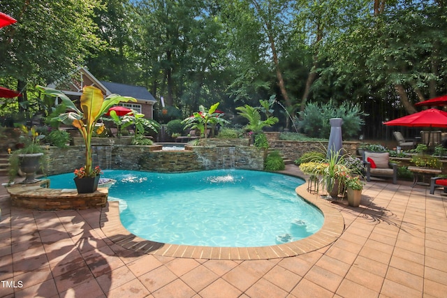 4021 Chaumont Dr, Apex, NC 27539 - outdoor pool featuring a patio and an outdoor hot tub