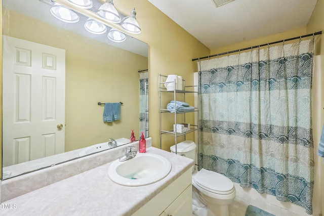 115 Redbay Ln, Clayton, NC 27527 - full bath featuring vanity, toilet, and a shower with curtain