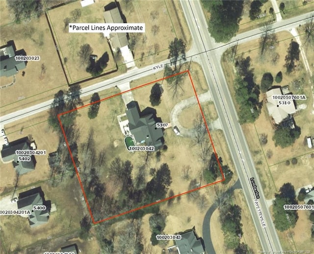 5307 N Fayetteville Rd, Lumberton, NC 28360 - aerial overview of property's location featuring property boundaries highlighted